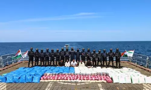 ಗುಜರಾತ್ ಕರಾವಳಿಯಲ್ಲಿ  3,300 ಕೆಜಿ ಮಾದಕ ದ್ರವ್ಯ ವಶ