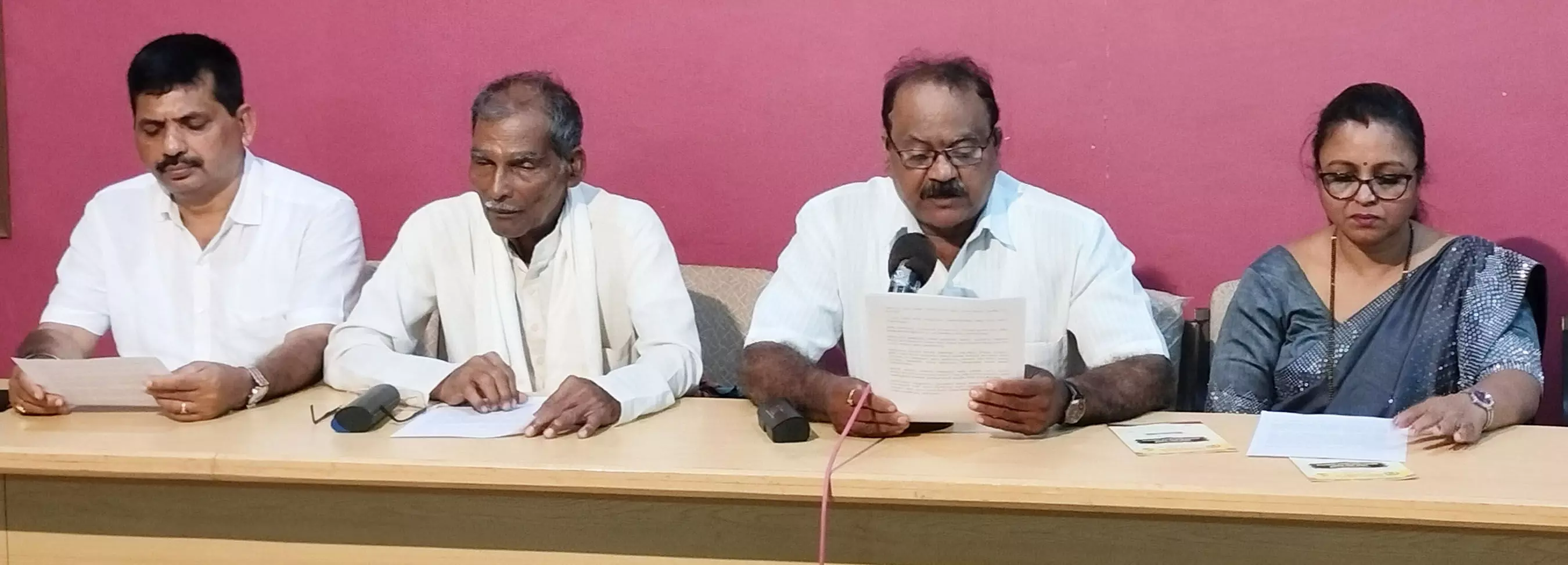 ಕನರಾಡಿ ವಾದಿರಾಜ ಭಟ್, ಕೋಟಿ ಪೂಜಾರಿ ಸೂಡಾಗೆ ಬನ್ನಂಜೆ ಬಾಬು ಅಮೀನ್ ಜಾನಪದ ಪ್ರಶಸ್ತಿ ಘೋಷಣೆ ಕನರಾಡಿ ವಾದಿರಾಜ ಭಟ್, ಕೋಟಿ ಪೂಜಾರಿ ಸೂಡಾಗೆ ಬನ್ನಂಜೆ ಬಾಬು ಅಮೀನ್ ಜಾನಪದ ಪ್ರಶಸ್ತಿ ಘೋಷಣೆ