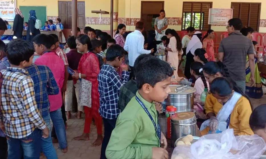 ಪಿಲಿಚಂಡಿಕಲ್ಲು : ಸರಕಾರಿ ಶಾಲೆಯಲ್ಲಿ ವಿದ್ಯಾರ್ಥಿಗಳಿಂದ ವ್ಯಾಪಾರ ಮೇಳ