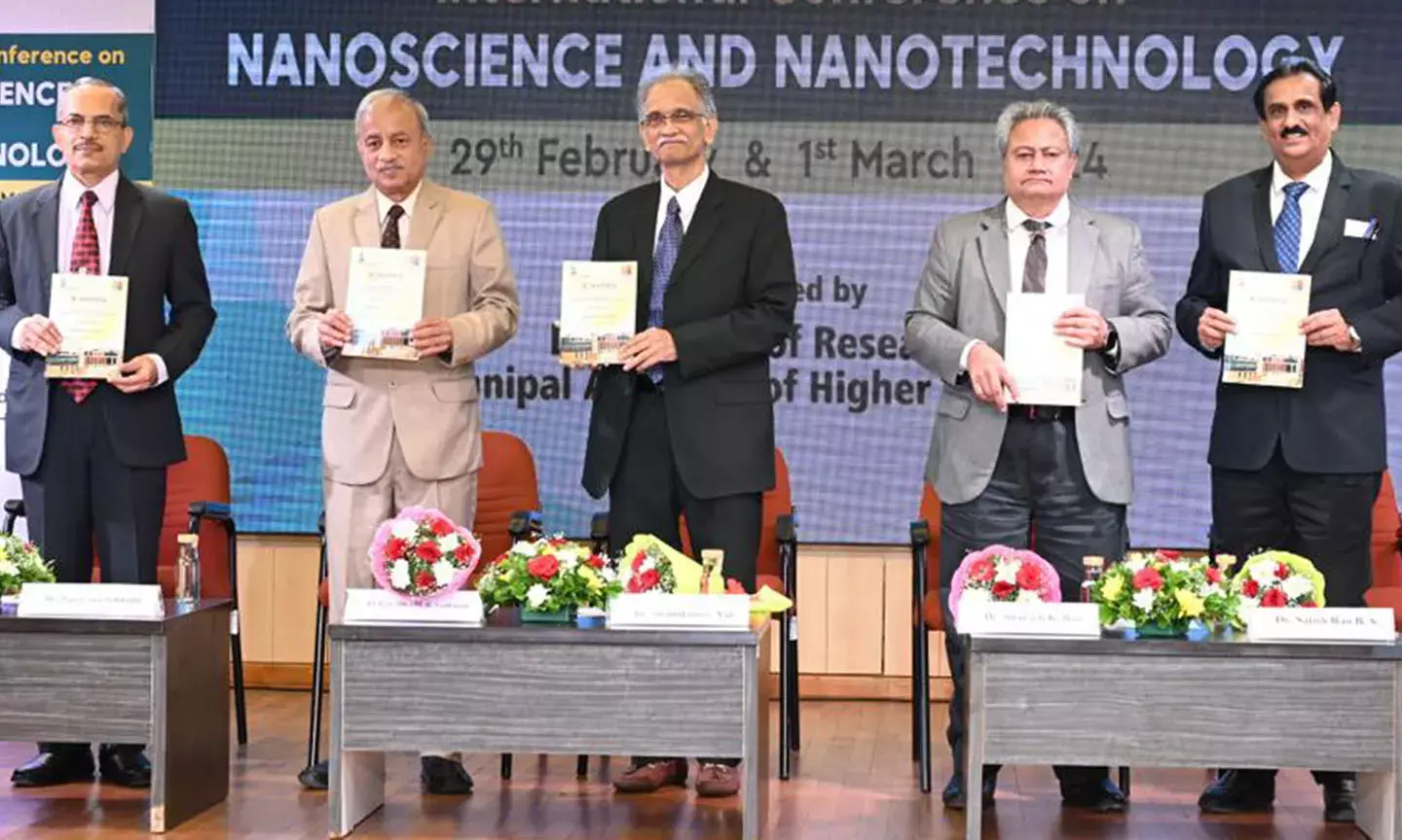 ನ್ಯಾನೋ ತಂತ್ರಜ್ಞಾನದ ಮೂಲಕ ಪ್ರಪಂಚದ ಸವಾಲುಗಳಿಗೆ ಉತ್ತರ : ಡಾ.ವೆಂಕಟೇಶ್ ಸಲಹೆ