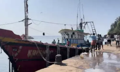 ನಿಷೇಧಿತ ಪ್ರದೇಶದಲ್ಲಿ ಮೀನುಗಾರಿಕೆ ಆರೋಪ: ಬೋಟ್ ದಡಕ್ಕೆ ಎಳೆದು ತಂದ ಪ್ರಕರಣಕ್ಕೆ ಹೊಸ ತಿರುವು