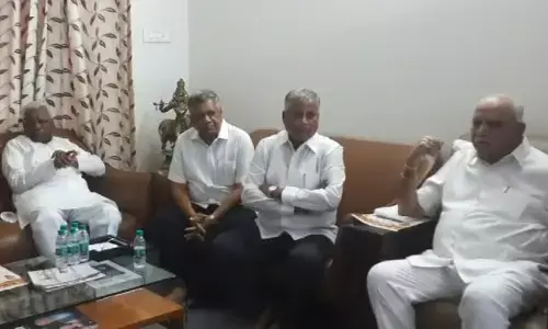 ಬಿಎಸ್‍ವೈ ಭೇಟಿ ಮಾಡಿ ಅಚ್ಚರಿ ಮೂಡಿಸಿದ ವಿ.ಸೋಮಣ್ಣ