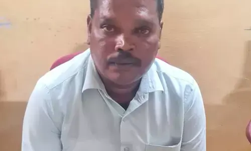 ಚಾಮರಾಜನಗರ: ವಾಲ್ಮೀಕಿ ಪರಿಶಿಷ್ಟ ವರ್ಗಗಳ ಅಭಿವೃದ್ಧಿ ನಿಗಮದ ತಾಲೂಕು ಅಭಿವೃದ್ಧಿ ಅಧಿಕಾರಿ ಲೋಕಾಯುಕ್ತ ಬಲೆಗೆ