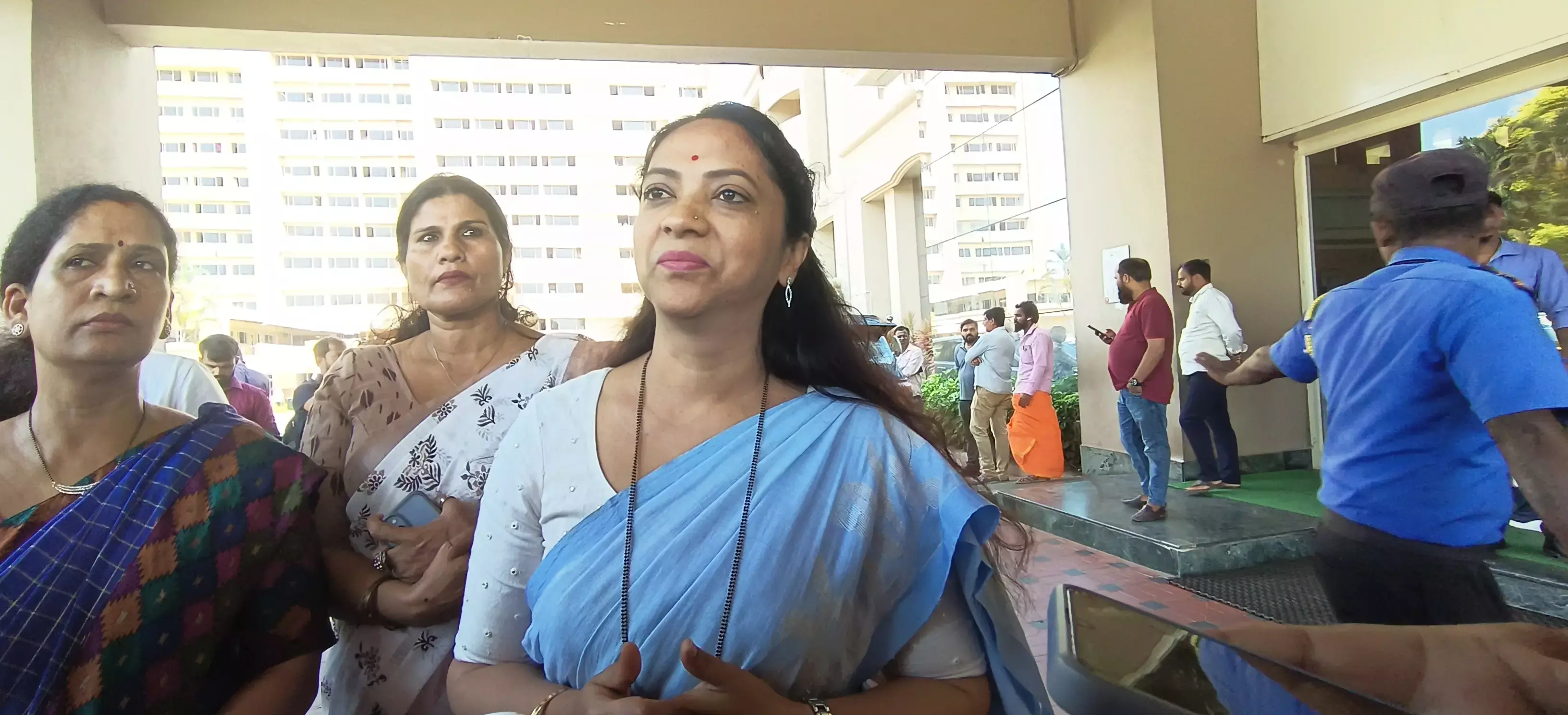 ಕಡಬ | ಆ್ಯಸಿಡ್ ದಾಳಿಯ ಸಂತ್ರಸ್ತ ಬಾಲಕಿಯರಿಗೆ ತಲಾ 4 ಲಕ್ಷ ರೂ ಪರಿಹಾರ: ಡಾ. ನಾಗಲಕ್ಷ್ಮೀ ಚೌಧರಿ