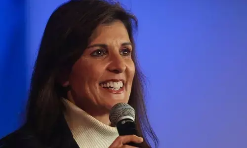 ಅಧ್ಯಕ್ಷೀಯ ಅಭ್ಯರ್ಥಿ ರೇಸ್‍ನಿಂದ ಹಿಂದೆ ಸರಿಯಲು ನಿಕ್ಕಿ ಹ್ಯಾಲೆ ನಿರ್ಧಾರ