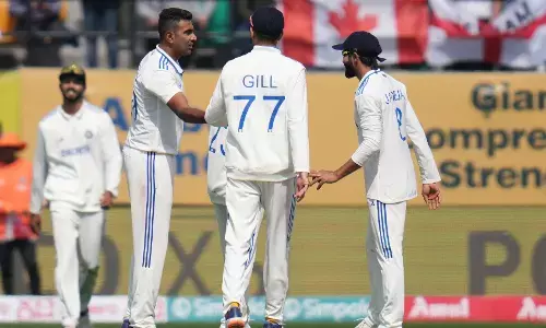 ಕುಲದೀಪ್, ಅಶ್ವಿನ್ ಸ್ಪಿನ್ ಮೋಡಿಗೆ ತತ್ತರಿಸಿದ ಇಂಗ್ಲೆಂಡ್: ಮೊದಲ ಇನ್ನಿಂಗ್ಸ್‌ನಲ್ಲಿ 218ಕ್ಕೆ ಆಲೌಟ್