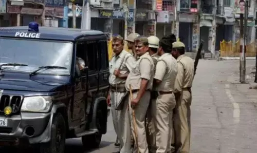 ಉತ್ತರ ಪ್ರದೇಶ | ಅತ್ಯಾಚಾರ ಸಂತ್ರಸ್ತೆಯ ತಂದೆಯ ಮೃತದೇಹ ಮರದಲ್ಲಿ ನೇಣುಬಿಗಿದ ಸ್ಥಿತಿಯಲ್ಲಿ ಪತ್ತೆ