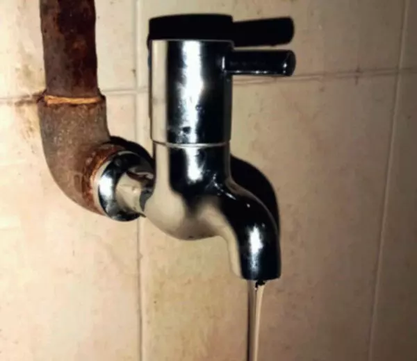 ಬೆಂಗಳೂರು | ಕುಡಿಯುವ ನೀರಿನ ಮಿತ ಬಳಕೆಗೆ ಸೂಚನೆ: ದುರ್ಬಳಕೆ ಕಂಡುಬಂದಲ್ಲಿ ದಂಡದ ಎಚ್ಚರಿಕೆ