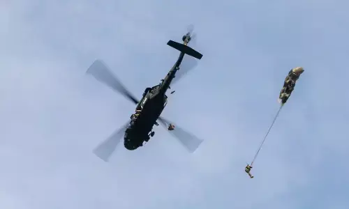 ಅಮೆರಿಕ-ಮೆಕ್ಸಿಕೋ ಗಡಿ ಬಳಿ ಹೆಲಿಕಾಪ್ಟರ್ ಪತನ | ಇಬ್ಬರ ಸಾವು