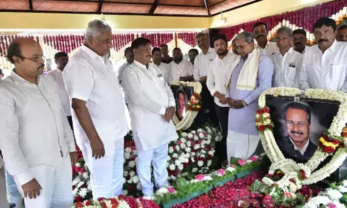 ಆರ್. ಧ್ರುವನಾರಾಯಣ್ ಅವರು ಜನಪರ ರಾಜಕಾರಣದ ಮಾದರಿ ಜನನಾಯಕ: ಸಿ.ಎಂ.ಸಿದ್ದರಾಮಯ್ಯ