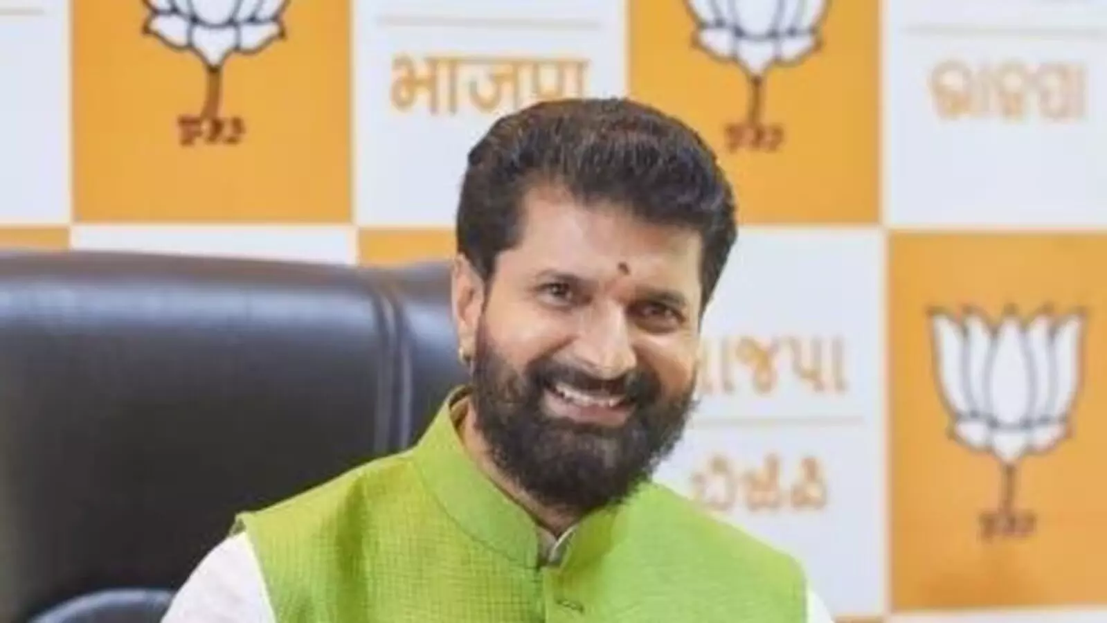 ಸಮಯ ಬರಲಿ ಎಲ್ಲಾ ಹೇಳುತ್ತೇನೆ ಎಂದು ಗುಡುಗಿದ್ದು ಯಾಕೆ ಸಿ ಟಿ ರವಿ ?