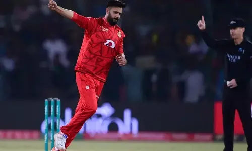 ನಾಲ್ಕು ತಿಂಗಳ ಹಿಂದೆ ನಿವೃತ್ತಿಯಾಗಿದ್ದ ಇಮಾದ್ ವಸೀಂ ಪಾಕಿಸ್ತಾನ ಕ್ರಿಕೆಟ್ ಗೆ ಮರಳಲು ಚಿಂತನೆ