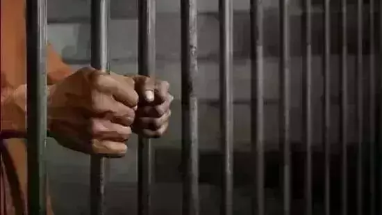 ಮತಪತ್ರದಲ್ಲಿ `ಯುದ್ಧಬೇಡ ಎಂದು ಬರೆದಿದ್ದ ರಶ್ಯನ್ ಮಹಿಳೆಗೆ ಜೈಲುಶಿಕ್ಷೆ