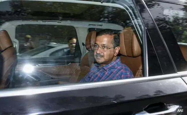 ಯಾವ ಕಂಬಿಯೂ ನನ್ನನ್ನು ಬಂಧನದಲ್ಲಿಡಲು ಸಾಧ್ಯವಿಲ್ಲ: ಈಡಿ ಕಸ್ಟಡಿಯಿಂದ ಕೇಜ್ರಿವಾಲ್ ಸಂದೇಶ ಯಾವ ಕಂಬಿಯೂ ನನ್ನನ್ನು ಬಂಧನದಲ್ಲಿಡಲು ಸಾಧ್ಯವಿಲ್ಲ: ಈಡಿ ಕಸ್ಟಡಿಯಿಂದ ಕೇಜ್ರಿವಾಲ್ ಸಂದೇಶ