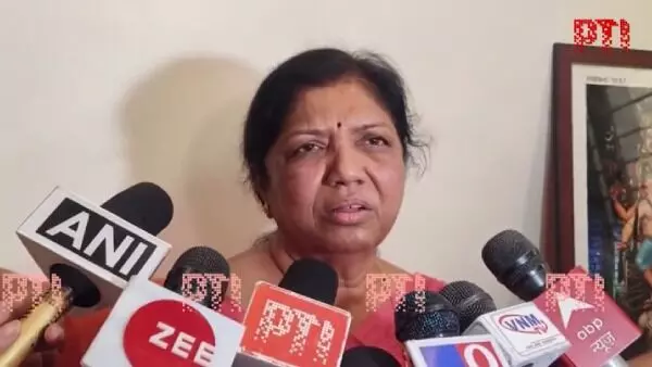 ಲೋಕಸಭಾ ಚುನಾವಣೆ: ಸ್ಪರ್ಧೆಯಿಂದ ಹಿಂದೆ ಸರಿದ ವಡೋದರ ಕ್ಷೇತ್ರದ ಬಿಜೆಪಿ ಸಂಸದೆ ಲೋಕಸಭಾ ಚುನಾವಣೆ: ಸ್ಪರ್ಧೆಯಿಂದ ಹಿಂದೆ ಸರಿದ ವಡೋದರ ಕ್ಷೇತ್ರದ ಬಿಜೆಪಿ ಸಂಸದೆ