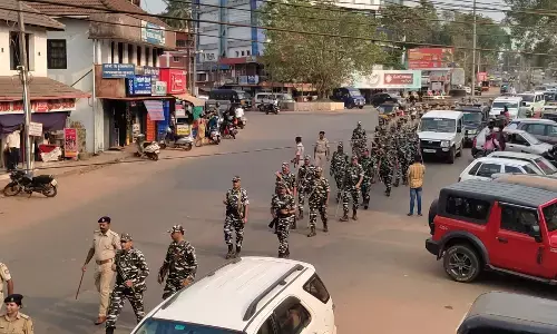 ಲೋಕಸಭಾ ಚುನಾವಣೆ ಹಿನ್ನಲೆ: ಪುತ್ತೂರಿನಲ್ಲಿ ಪೊಲೀಸ್ ಪಥಸಂಚಲನ