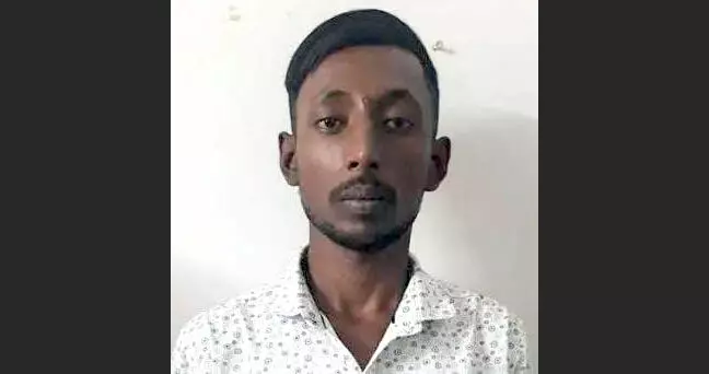 ಶಿವಮೊಗ್ಗ: ಪೊಲೀಸರ ಮೇಲೆ ದಾಳಿಗೆ ಯತ್ನಿಸಿದ ರೌಡಿ ಶೀಟರ್ ಕಾಲಿಗೆ ಗುಂಡಿಕ್ಕಿ ಬಂಧನ ಶಿವಮೊಗ್ಗ: ಪೊಲೀಸರ ಮೇಲೆ ದಾಳಿಗೆ ಯತ್ನಿಸಿದ ರೌಡಿ ಶೀಟರ್ ಕಾಲಿಗೆ ಗುಂಡಿಕ್ಕಿ ಬಂಧನ