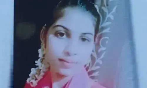 ಶಿವಮೊಗ್ಗ: ಎಸೆಸೆಲ್ಸಿ ಪರೀಕ್ಷೆ ಬರೆಯಬೇಕಿದ್ದ ವಿದ್ಯಾರ್ಥಿನಿ ರಸ್ತೆ ಅಪಘಾತಕ್ಕೆ ಬಲಿ