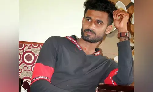 ರಸ್ತೆ ಡಿವೈಡರ್ ಗೆ ಬೈಕ್ ಢಿಕ್ಕಿ ಪ್ರಕರಣ: ಗಂಭೀರ ಗಾಯಗೊಂಡಿದ್ದ ಸವಾರ ಮೃತ್ಯು