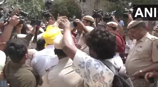 ಕೇಜ್ರಿವಾಲ್‌ ಬಂಧನ ಖಂಡಿಸಿ ಪ್ರಧಾನಿ ನಿವಾಸಕ್ಕೆ ಮೆರವಣಿಗೆ: ಸೆಕ್ಷನ್ 144 ಜಾರಿ, ಹಲವು ಆಪ್ ನಾಯಕರು ವಶಕ್ಕೆ