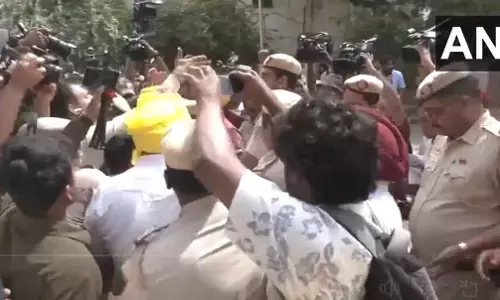 ಕೇಜ್ರಿವಾಲ್‌ ಬಂಧನ ಖಂಡಿಸಿ ಪ್ರಧಾನಿ ನಿವಾಸಕ್ಕೆ ಮೆರವಣಿಗೆ: ಸೆಕ್ಷನ್ 144 ಜಾರಿ, ಹಲವು ಆಪ್ ನಾಯಕರು ವಶಕ್ಕೆ