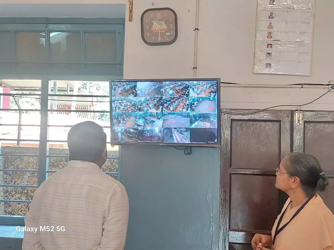 ಮಂಗಳೂರು: ಎಸೆಸೆಲ್ಸಿ ಪರೀಕ್ಷೆ; ಕಪಿತಾನಿಯೋ ಶಾಲೆಗೆ ಜಿಲ್ಲಾಧಿಕಾರಿ ಭೇಟಿ