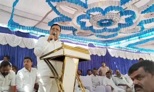 ಹಾಸನ ಕಾಂಗ್ರೆಸ್ ಸಭೆಯಲ್ಲಿ ಸಚಿವ ಕೆ.ಎನ್ ರಾಜಣ್ಣ, ಕಾರ್ಯಕರ್ತರ ನಡುವೆ ವಾಗ್ವಾದ