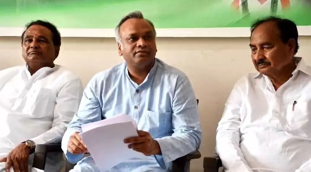 ಸಚಿವ ಪ್ರಿಯಾಂಕ್ ಖರ್ಗೆ ಗೆ ಜಾತಿ ನಿಂದನೆ, ಜೀವ ಬೆದರಿಕೆ ಪತ್ರ; ಪ್ರಕರಣ ದಾಖಲು ಸಚಿವ ಪ್ರಿಯಾಂಕ್ ಖರ್ಗೆ ಗೆ ಜಾತಿ ನಿಂದನೆ, ಜೀವ ಬೆದರಿಕೆ ಪತ್ರ; ಪ್ರಕರಣ ದಾಖಲು