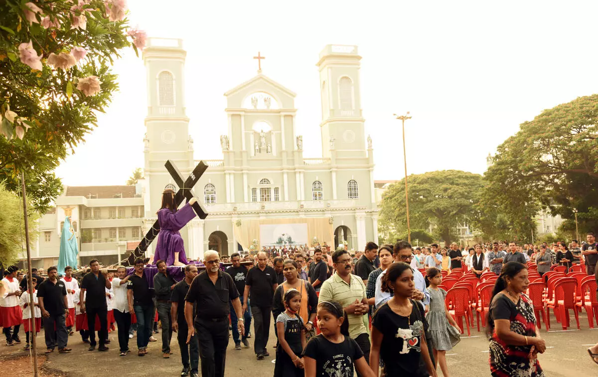 ದ.ಕ.: ಧ್ಯಾನ, ಪ್ರಾರ್ಥನೆಯೊಂದಿಗೆ ಶುಭ ಶುಕ್ರವಾರ ಆಚರಣೆ