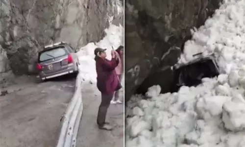 ಜಮ್ಮು ಮತ್ತು ಕಾಶ್ಮೀರ | ಸೋನಾಮಾರ್ಗ್‌ನ ಹಂಗ್ ಬಳಿ ಹಿಮಪಾತ; ಪ್ರವಾಸಿಗರ ರಕ್ಷಣೆ