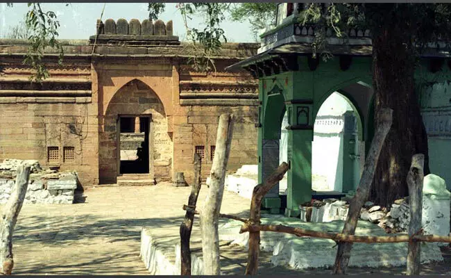 ಮಧ್ಯಪ್ರದೇಶದ ಭೋಜಶಾಲಾ-ಕಮಾಲ್ ಮಸೀದಿ ಸಂಕೀರ್ಣದಲ್ಲಿ ವೈಜ್ಞಾನಿಕ ಸಮೀಕ್ಷೆಗೆ ತಡೆ ನೀಡಲು ಸುಪ್ರೀಂ ಕೋರ್ಟ್ ನಕಾರ