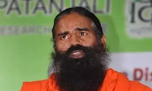 ದಾರಿತಪ್ಪಿಸುವ ಜಾಹೀರಾತು ಪ್ರಕರಣ: ಸುಪ್ರೀಂ ಕೋರ್ಟ್‌ ಮುಂದೆ ಹಾಜರಾದ ರಾಮದೇವ್‌