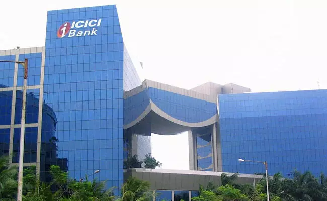 ಹೆಚ್ಚುತ್ತಿರುವ ಹೊಸಬಗೆಯ ವಂಚನೆ: ಗ್ರಾಹಕರಿಗೆ ಐಸಿಐಸಿಐ ಎಚ್ಚರಿಕೆ ಹೆಚ್ಚುತ್ತಿರುವ ಹೊಸಬಗೆಯ ವಂಚನೆ: ಗ್ರಾಹಕರಿಗೆ ಐಸಿಐಸಿಐ ಎಚ್ಚರಿಕೆ