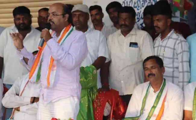 ಬಡವರ ಪರ ಕೆಲಸ ಮಾಡುವ ಕಾಂಗ್ರೆಸ್ ಪಕ್ಷಕ್ಕೆ ಮತ ನೀಡಿ : ಯತೀಂದ್ರ ಸಿದ್ದರಾಮಯ್ಯ