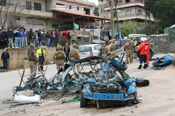 ಲೆಬನಾನ್ ಮೇಲೆ ಇಸ್ರೇಲ್ ದಾಳಿ : ಹಿಜ್ಬುಲ್ಲಾ ಕಮಾಂಡರ್ ಸಾವು ಲೆಬನಾನ್ ಮೇಲೆ ಇಸ್ರೇಲ್ ದಾಳಿ : ಹಿಜ್ಬುಲ್ಲಾ ಕಮಾಂಡರ್ ಸಾವು