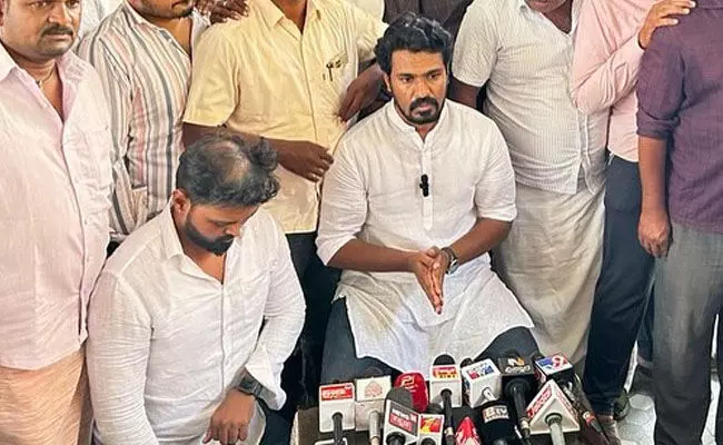 ದಾವಣಗೆರೆ ಕಾಂಗ್ರೆಸ್ ನಲ್ಲಿ ಭಿನ್ನಮತ; ಬಂಡಾಯ ಅಭ್ಯರ್ಥಿಯಾಗಿ ಜಿ.ಬಿ. ವಿನಯ್ ಕುಮಾರ್ ಕಣಕ್ಕೆ ದಾವಣಗೆರೆ ಕಾಂಗ್ರೆಸ್ ನಲ್ಲಿ ಭಿನ್ನಮತ; ಬಂಡಾಯ ಅಭ್ಯರ್ಥಿಯಾಗಿ ಜಿ.ಬಿ. ವಿನಯ್ ಕುಮಾರ್ ಕಣಕ್ಕೆ