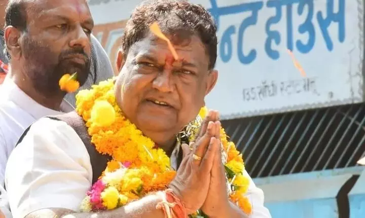 ಕಾರ್ಯತಂತ್ರದ ಭಾಗವಾಗಿ ಆರೆಸ್ಸೆಸ್ ನಾಯಕರೊಬ್ಬರು ನನ್ನನ್ನು ಕಾಂಗ್ರೆಸ್ ಗೆ ಕಳಿಸಿದ್ದರು: ಬಿಜೆಪಿಗೆ ಮರಳಿದ ಬಳಿಕ ರಾಮ್ ಕಿಶೋರ್ ಶುಕ್ಲಾ ಸ್ಫೋಟಕ ಹೇಳಿಕೆ ಕಾರ್ಯತಂತ್ರದ ಭಾಗವಾಗಿ ಆರೆಸ್ಸೆಸ್ ನಾಯಕರೊಬ್ಬರು ನನ್ನನ್ನು ಕಾಂಗ್ರೆಸ್ ಗೆ ಕಳಿಸಿದ್ದರು: ಬಿಜೆಪಿಗೆ ಮರಳಿದ ಬಳಿಕ ರಾಮ್ ಕಿಶೋರ್ ಶುಕ್ಲಾ ಸ್ಫೋಟಕ ಹೇಳಿಕೆ