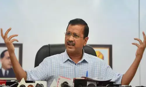 2007ರ ಪ್ರಕರಣ ಉಲ್ಲೇಖಿಸಿ ಕೇಜ್ರಿವಾಲ್‌ ಆಪ್ತ ಸಹಾಯಕನನ್ನು ಸೇವೆಯಿಂದ ಅಮಾನತುಗೊಳಿಸಿದ ವಿಜಿಲೆನ್ಸ್‌ ಇಲಾಖೆ