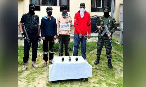 ಜಮ್ಮು ಕಾಶ್ಮೀರ : ಭದ್ರತಾ ಪಡೆಗಳ ಕುರಿತು ಮಾಹಿತಿಯನ್ನು ಭಯೋತ್ಪಾದಕರಿಗೆ ಸೋರಿಕೆ ಮಾಡುತ್ತಿದ್ದ ಮೂವರ ಸೆರೆ