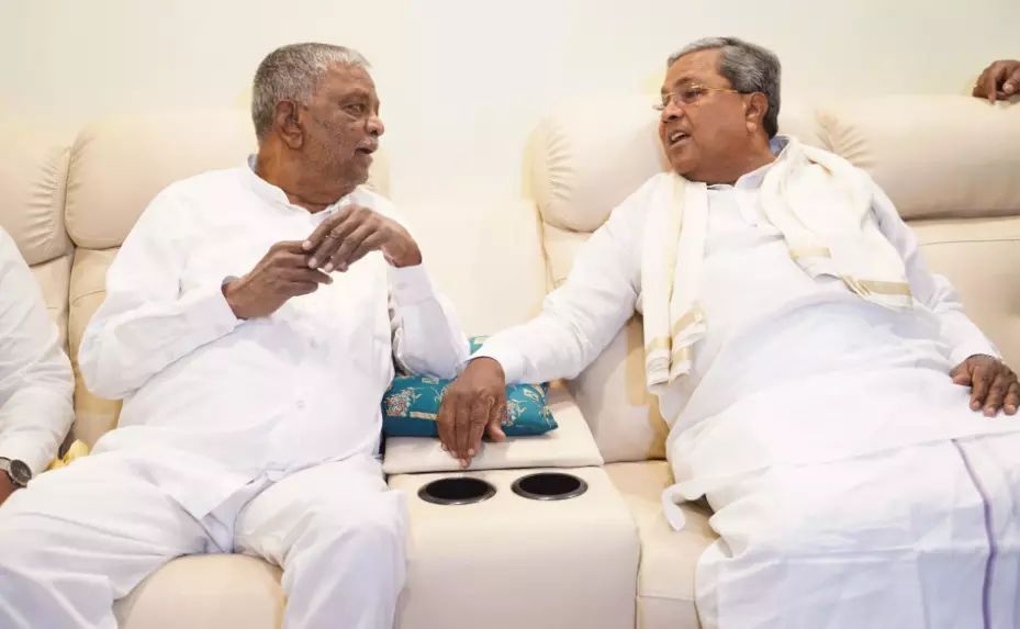 ಸಿಎಂ ಸಿದ್ದರಾಮಯ್ಯ ಭೇಟಿ ಬಗ್ಗೆ ಸಂಸದ ಶ್ರೀನಿವಾಸ್ ಪ್ರಸಾದ್ ಪ್ರತಿಕ್ರಿಯಿಸಿದ್ದು ಹೀಗೆ... ಸಿಎಂ ಸಿದ್ದರಾಮಯ್ಯ ಭೇಟಿ ಬಗ್ಗೆ ಸಂಸದ ಶ್ರೀನಿವಾಸ್ ಪ್ರಸಾದ್ ಪ್ರತಿಕ್ರಿಯಿಸಿದ್ದು ಹೀಗೆ...