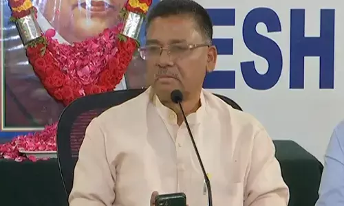 2 ಬಾರಿ ರಾಜ್ಯದ ಮುಖ್ಯಮಂತ್ರಿಯಾಗಿದ್ದ ಎಚ್‌ಡಿಕೆಗೆ ಮಹಿಳೆಯರಿಗೆ ಗೌರವ ನೀಡುವಂತಹ ಕನಿಷ್ಠ ಜ್ಞಾನ ಇಲ್ಲವೇ? : ವಿ.ಎಸ್.ಉಗ್ರಪ್ಪ