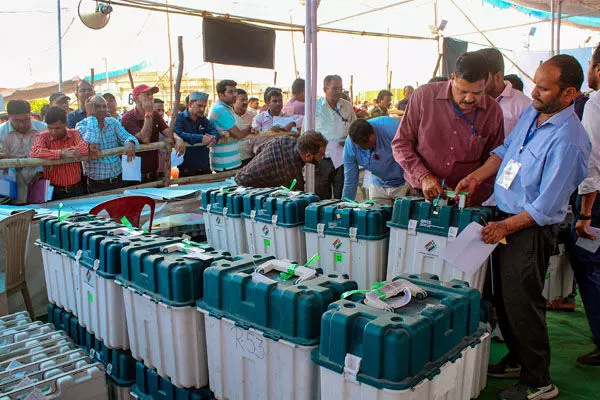 ಎ.19ಕ್ಕೆ ಮೊದಲ ಹಂತದ ಲೋಕಸಭಾ ಚುನಾವಣೆ | ದೇಶಾದ್ಯಂತ 102 ಕ್ಷೇತ್ರಗಳಿಗೆ ಮತದಾನ