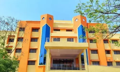 ರಾಣಿ ಲಕ್ಷ್ಮೀಬಾಯಿ ಹೆಸರಿಗೆ ಕತ್ತರಿ;‌ ವಿದ್ಯಾರ್ಥಿನಿಯರ ಹಾಸ್ಟೆಲ್‌ ಗೆ ಆರೆಸ್ಸೆಸ್ ನಾಯಕಿಯ ಹೆಸರು