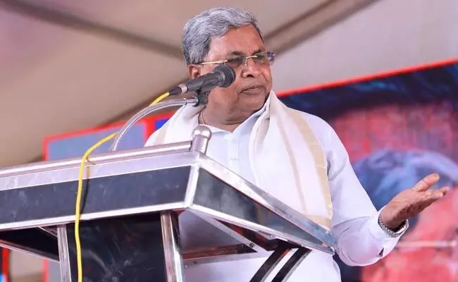 ಕರ್ನಾಟಕಕ್ಕೆ ಅನ್ಯಾಯವಾದಾಗ ಸಂಸದ ಪ್ರಜ್ವಲ್ ರೇವಣ್ಣ, ದೇವೇಗೌಡ ಅವರು ಬಾಯಿ ಬಿಟ್ಟಿಲ್ಲ : ಸಿಎಂ ಸಿದ್ದರಾಮಯ್ಯ