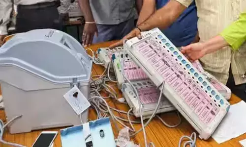 ವಿವಿಪ್ಯಾಟ್ ನಲ್ಲಿ ದೋಷ : ಬಿಇಎಲ್ ಇಂಜಿನಿಯರ್ ಗಳನ್ನು ದೂಷಿಸಿದ ಕಾಸರಗೋಡು ಚುನಾವಣಾಧಿಕಾರಿ