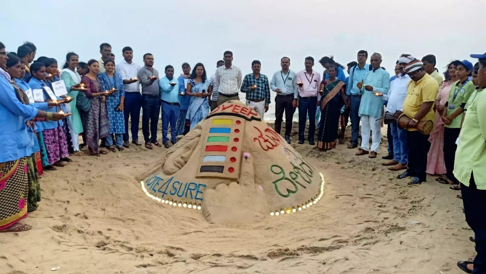 ಉಳ್ಳಾಲ ಬೀಚ್ ನಲ್ಲಿ ಮತದಾನ ಜಾಗೃತಿಗಾಗಿ ಮರಳು ಶಿಲ್ಪ ರಚನೆ ಉಳ್ಳಾಲ ಬೀಚ್ ನಲ್ಲಿ ಮತದಾನ ಜಾಗೃತಿಗಾಗಿ ಮರಳು ಶಿಲ್ಪ ರಚನೆ