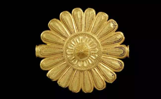 150 ವರ್ಷಗಳ ಬಳಿಕ ಚಿನ್ನದ ಕಲಾಕೃತಿಗಳನ್ನು ಘಾನಕ್ಕೆ ಮರಳಿಸಿದ ಬ್ರಿಟನ್