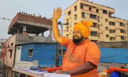 ಅನುಮತಿ ನಿರಾಕರಿಸಿದರೂ ರಾಮನವಮಿ ಮೆರವಣಿಗೆ ನಡೆಸಿದ್ದ ಬಿಜೆಪಿ ಶಾಸಕ ರಾಜಾ ಸಿಂಗ್ ವಿರುದ್ಧ ಪ್ರಕರಣ ದಾಖಲು