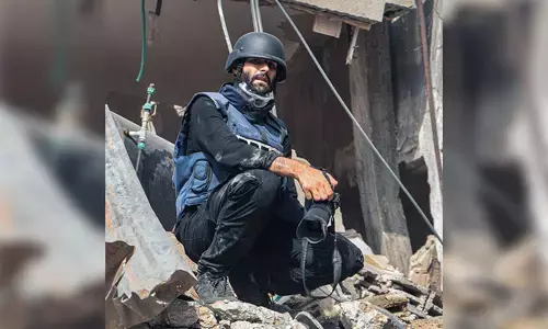 ಟೈಮ್ಸ್‌ನ 100 ಮಂದಿ ಭಾರೀ ಪ್ರಭಾವಶಾಲಿಗಳ ಪಟ್ಟಿಯಲ್ಲಿ ಸ್ಥಾನ ಪಡೆದ ಫೆಲೆಸ್ತೀನಿನ ಫೊಟೋ ಜರ್ನಲಿಸ್ಟ್ ಮೊತಾಝ್ ಅಝೈಝ