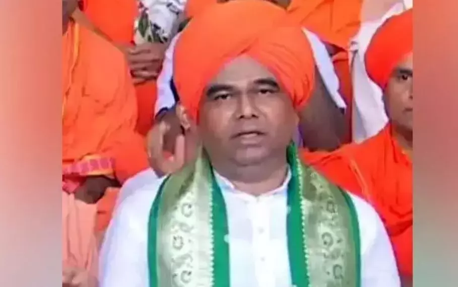 ಧಾರವಾಡ : ಲೋಕಸಭಾ ಚುನಾವಣಾ ಕಣದಿಂದ ಹಿಂದೆ ಸರಿದ ದಿಂಗಾಲೇಶ್ವರ ಸ್ವಾಮೀಜಿ